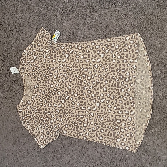 Zoe +Liv tee - Picture 5 of 7